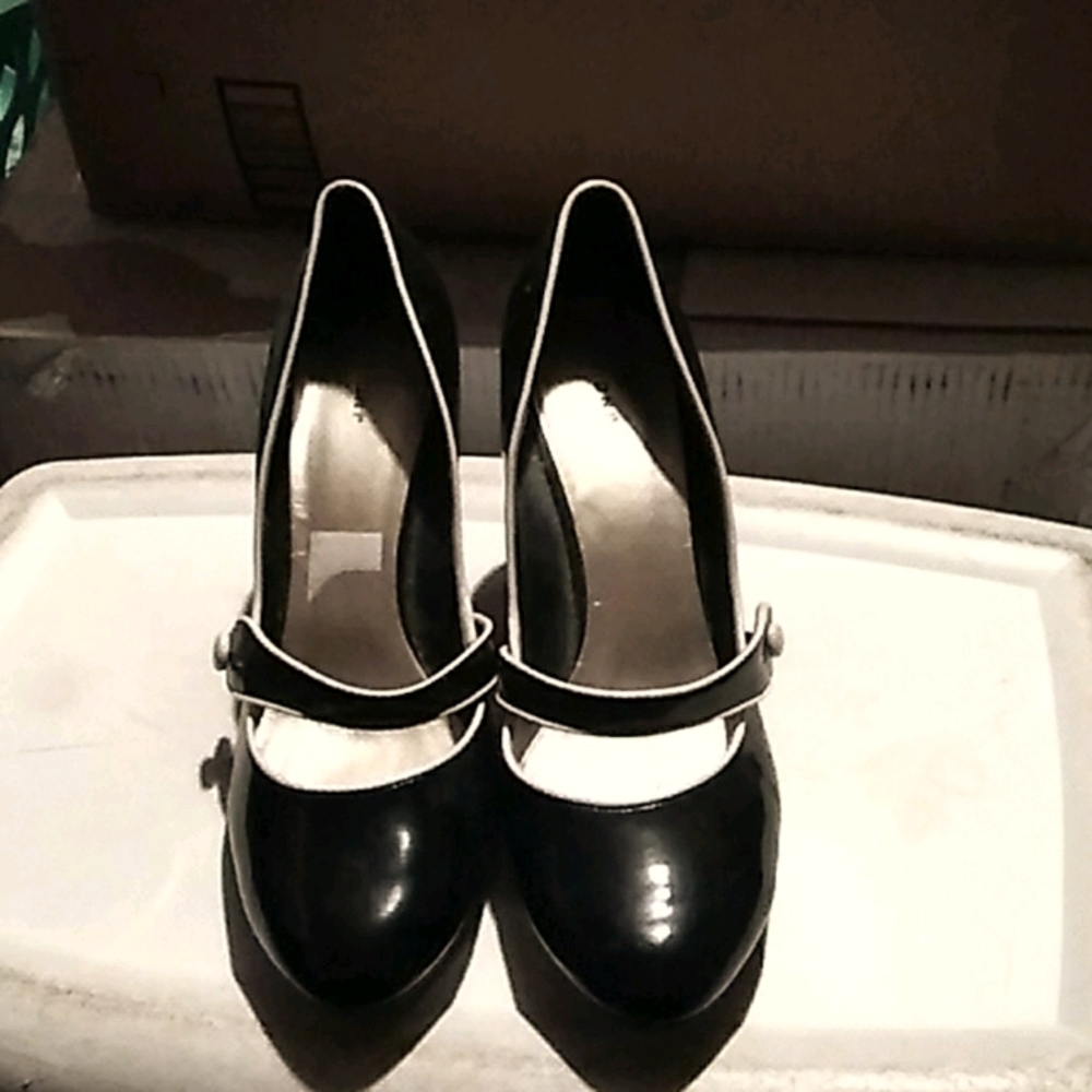 Finish high heels - Picture 1 of 1